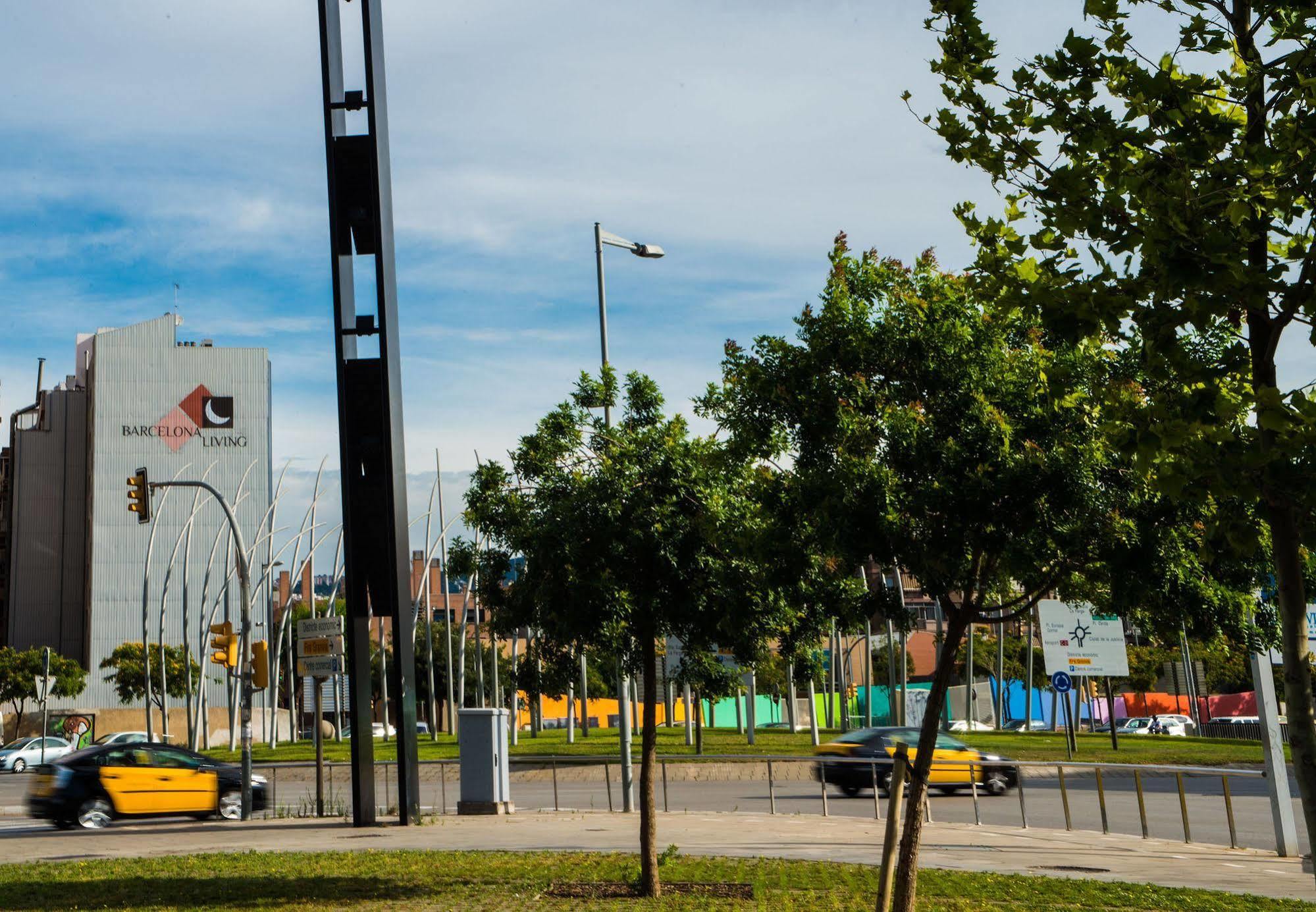 Ona Living Barcelona Aparthotel L'Hospitalet de Llobregat Exterior foto